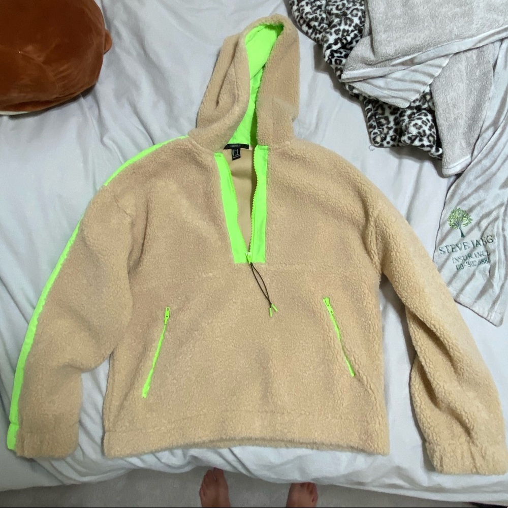 Sherpa with Lime Green Detailing